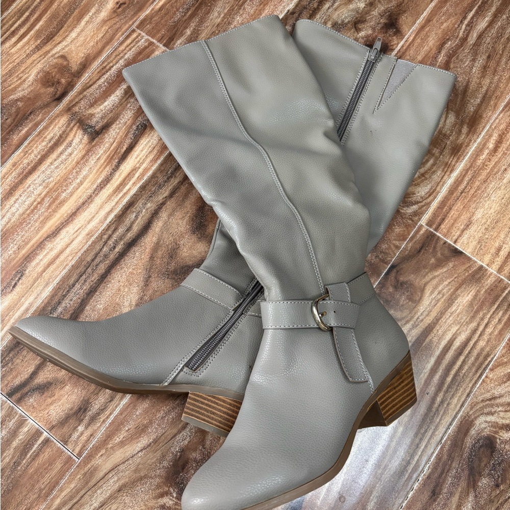 NWOT Grey Riding Boots